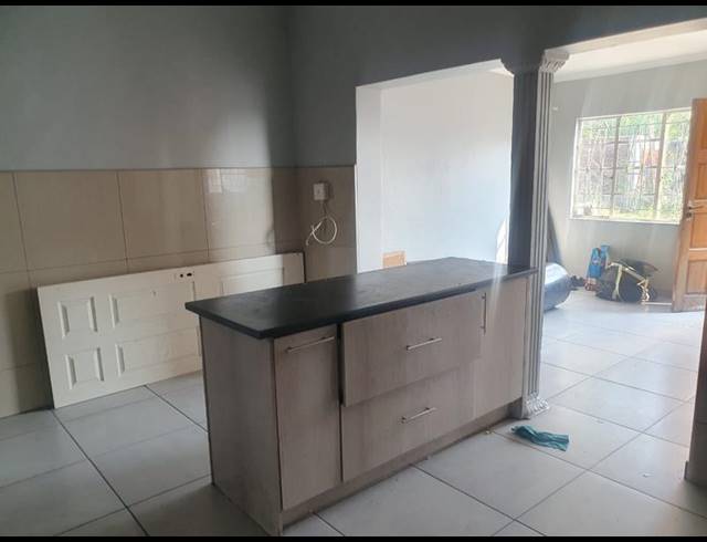 4 BEDROOM HOUSE FOR SALE IN PRETORIA GARDENS
